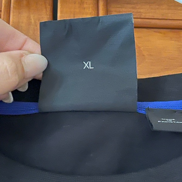 BOSS x NFL Stretch Cotton Graphics T- Shirt. Size XL
#50 - Picture 4 of 9